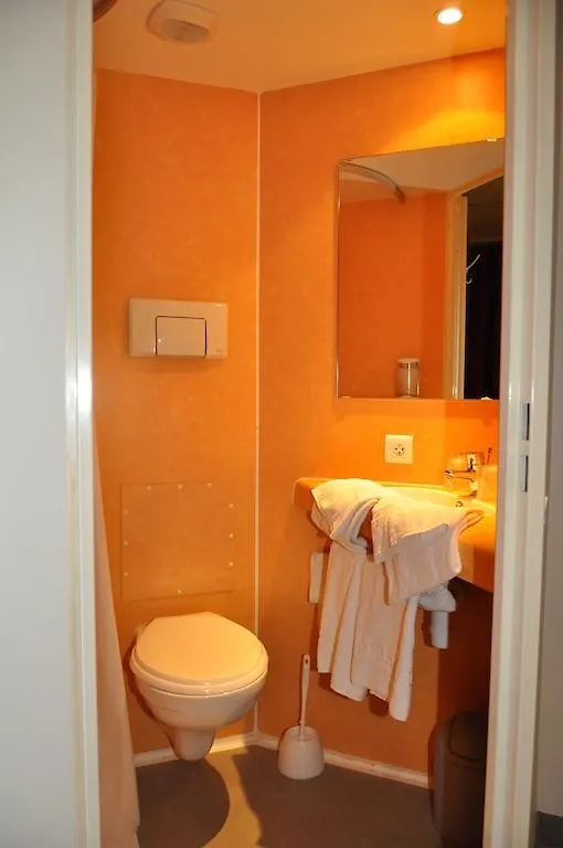 גרנובל Hotel Lux