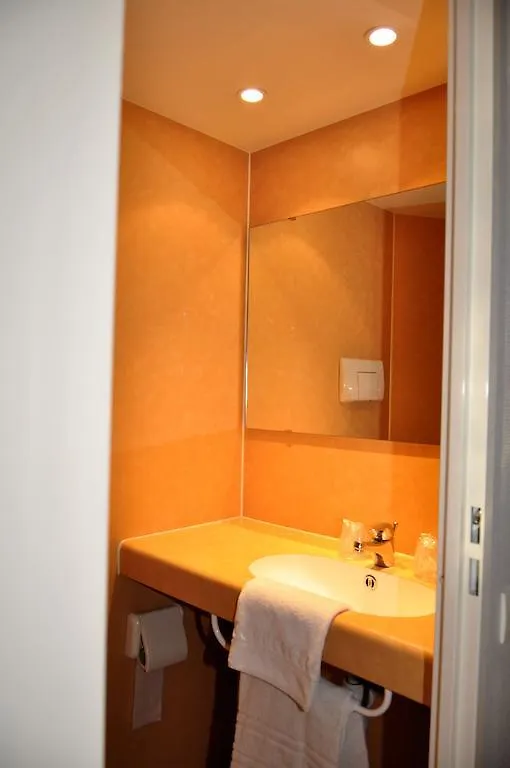 גרנובל Hotel Lux צרפת